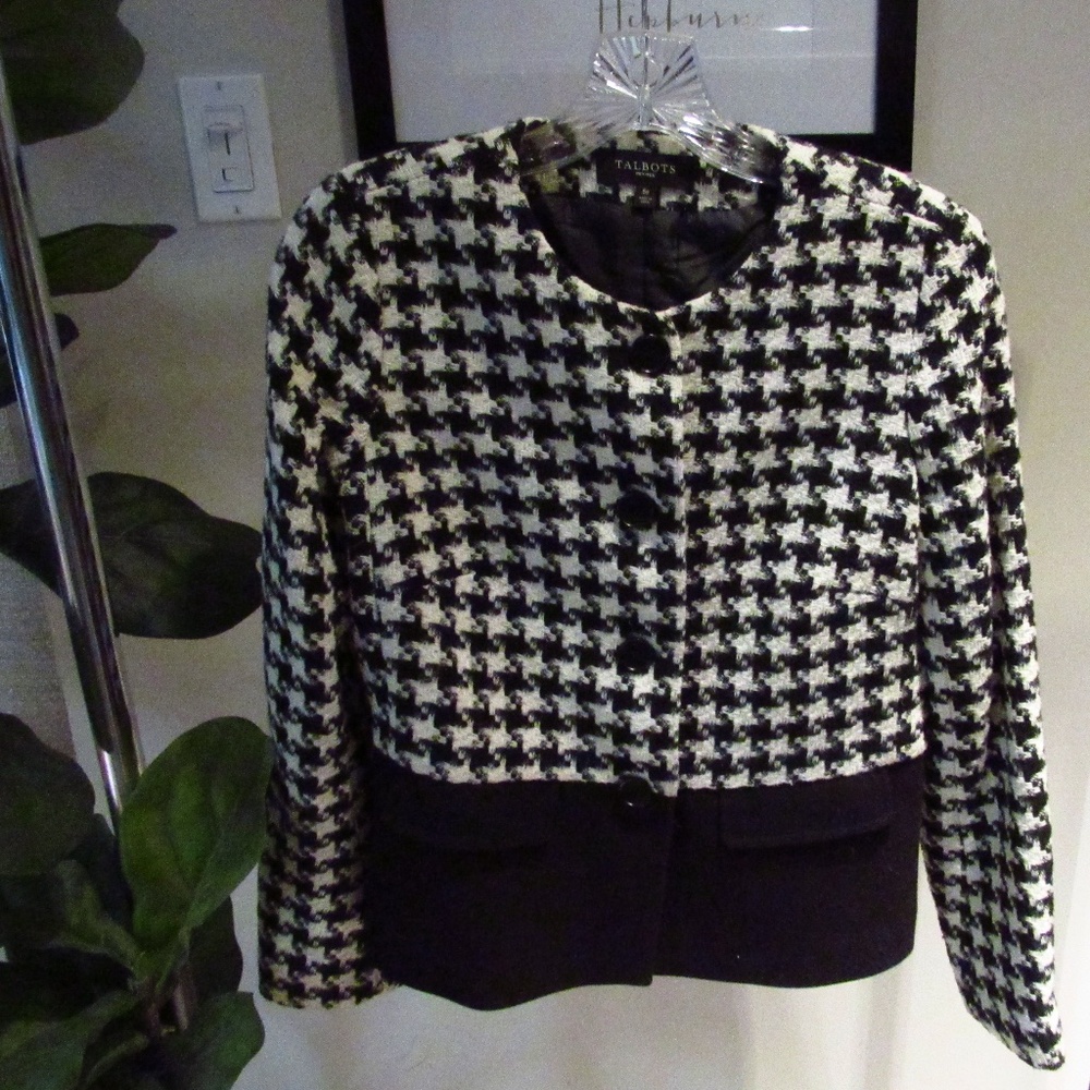 Talbots Black and White Houndstooth Blazer - Size 6P - Classic Tailored Jacket
